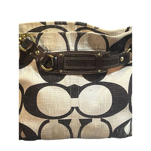 Coach Signature Carly Cream & Brown Hobo Kili Kili Shoulder Bag Purse Tote - Picture 7 of 11